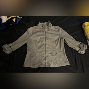 Women’s Live A Little light green zippered closure jacket in size large